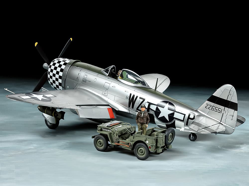 Tamiya 1/48 Republic P-47D Thunderbolt "Bubbletop" & 1/4 Ton 4x4 (TA25214)