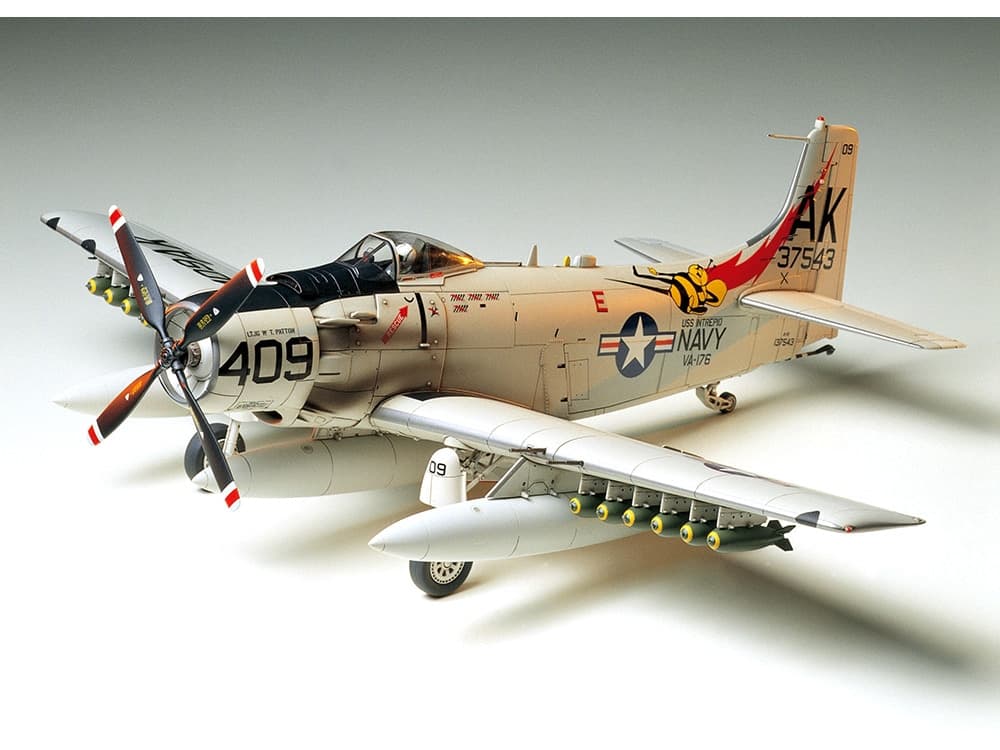 Tamiya 1/48 Douglas A-1H Skyraider (TA61058)